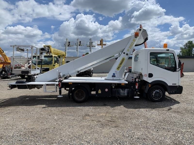 Nissan Cabstar Palfinger P260B - 25,6 m - 230 kg - Piattaforma autocarrata: foto 4 Nissan Cabstar Palfinger P260B - 25,6 m - 230 kg - Piattaforma autocarrata: foto 4