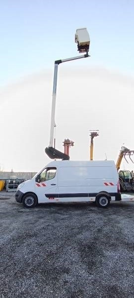 Piattaforma autocarrata Renault Master Klubb K32: foto 9