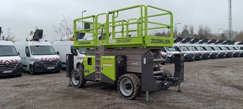 Zoomlion ZS1323RT - 15m, 4x4, diesel - Piattaforma a pantografo: foto 1 Zoomlion ZS1323RT - 15m, 4x4, diesel - Piattaforma a pantografo: foto 1