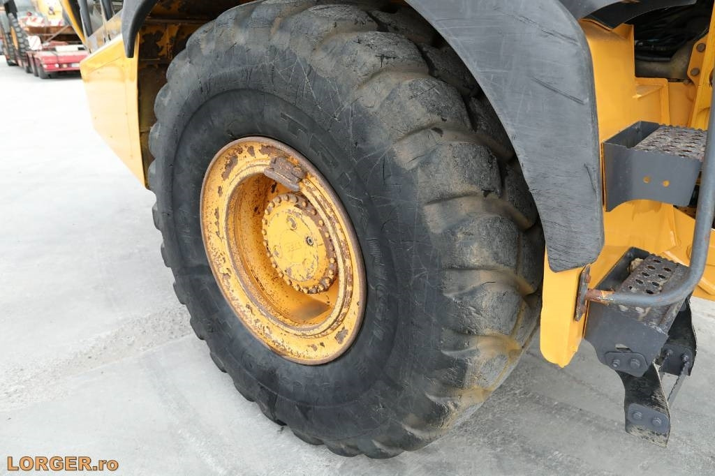 Dumper articolato Bell B 30 E: foto 17 Dumper articolato Bell B 30 E: foto 17