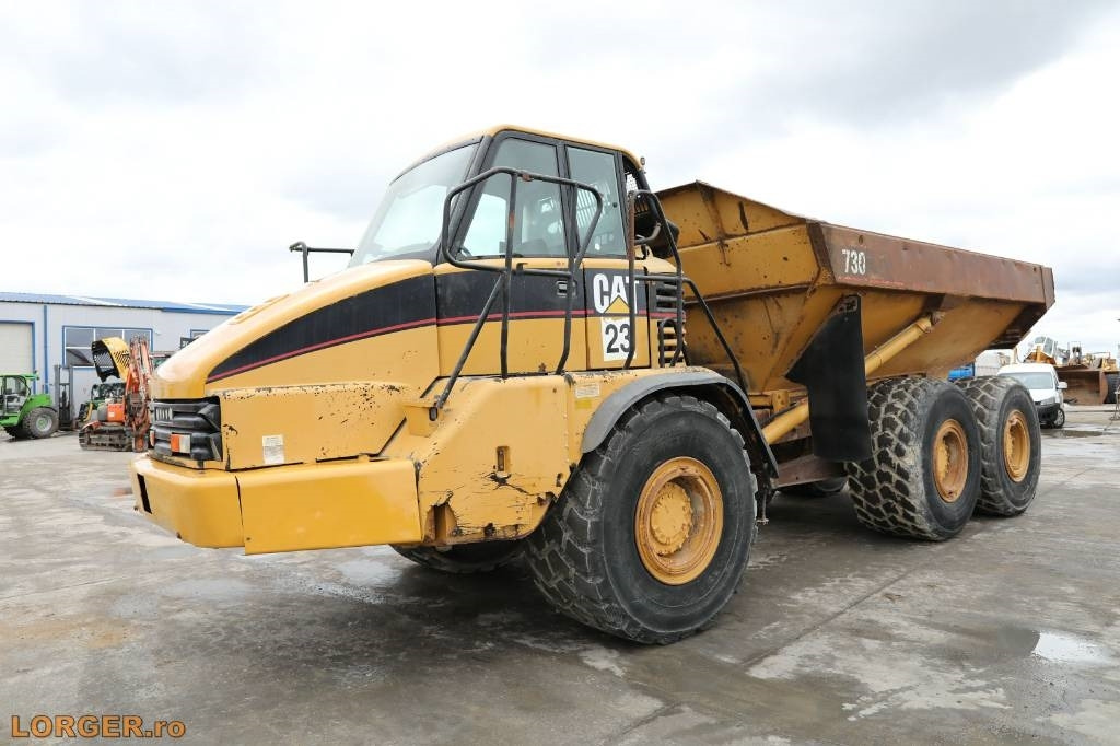 CAT 730 - Dumper articolato: foto 1 CAT 730 - Dumper articolato: foto 1