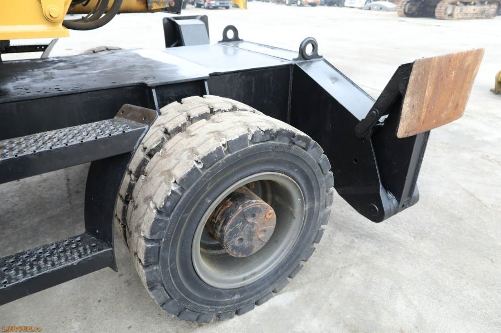 Escavatore per movimentazione CAT M 322 D: foto 21