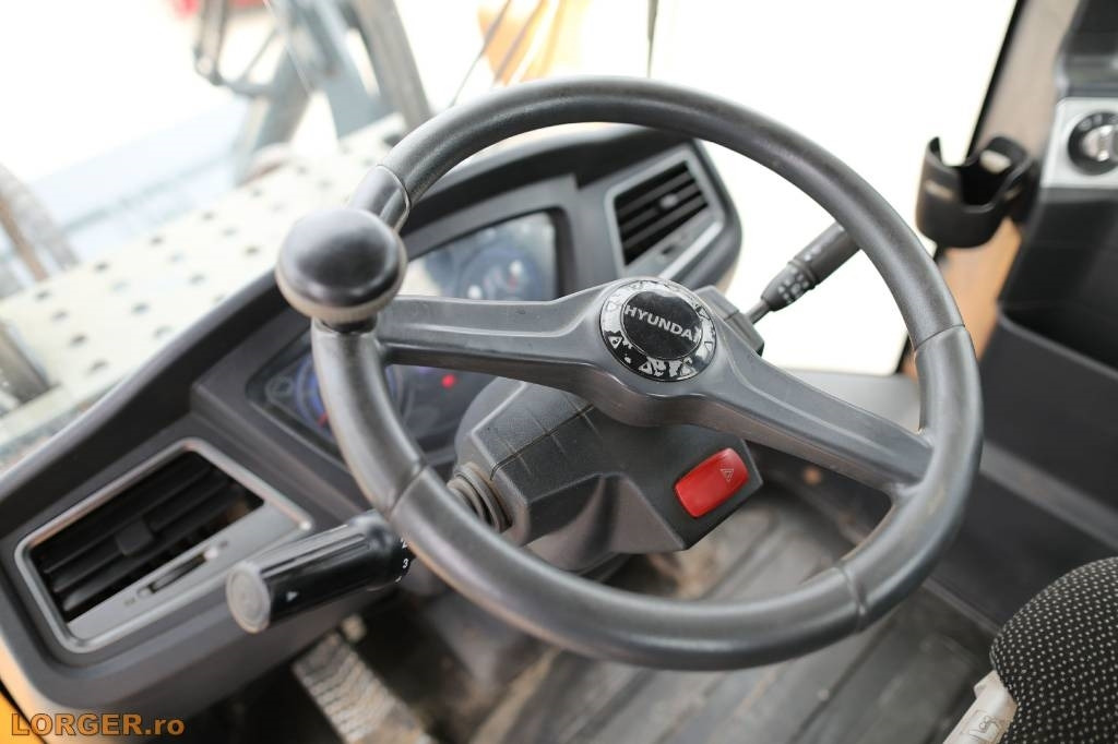 Pala gommata Hyundai HL 955 A: foto 9 Pala gommata Hyundai HL 955 A: foto 9