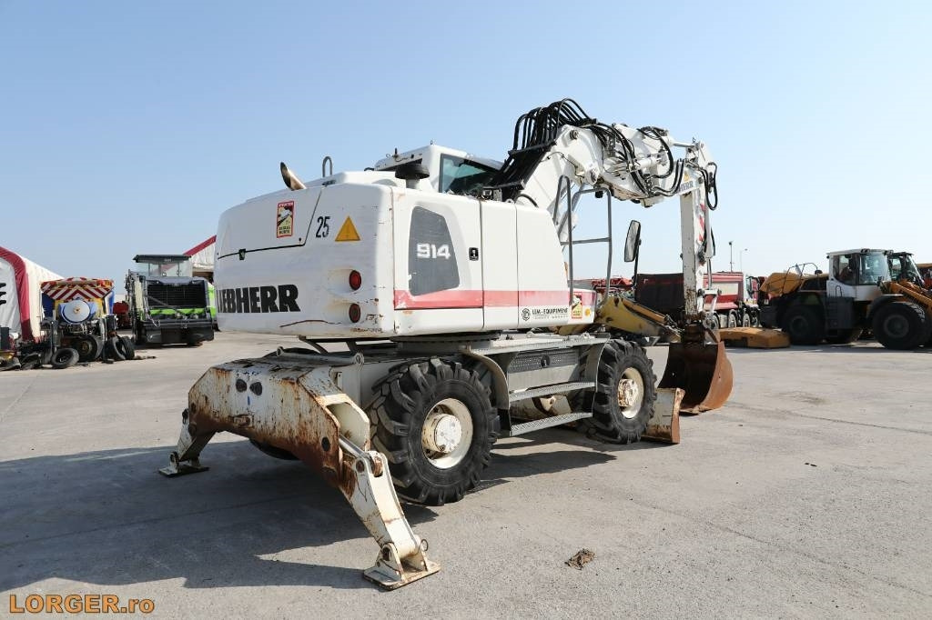 Liebherr A 914 - Escavatore gommato: foto 2 Liebherr A 914 - Escavatore gommato: foto 2