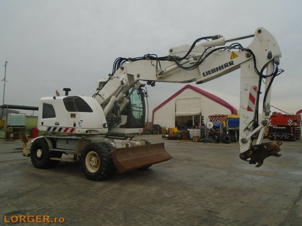 Liebherr A 918 Compact - Escavatore gommato: foto 4 Liebherr A 918 Compact - Escavatore gommato: foto 4