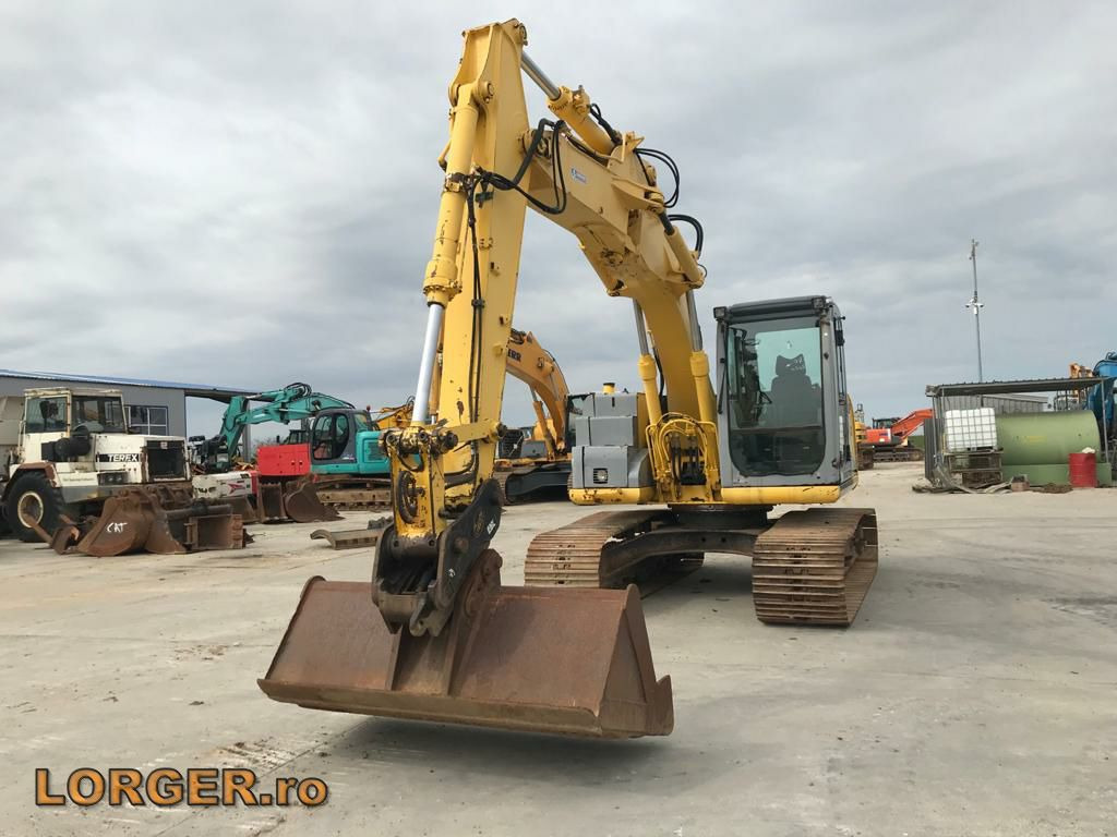 Escavatore cingolato New Holland E 145: foto 6