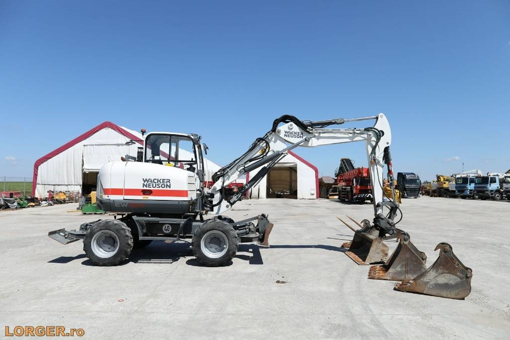 Wacker Neuson EW 100 - Escavatore gommato: foto 3 Wacker Neuson EW 100 - Escavatore gommato: foto 3