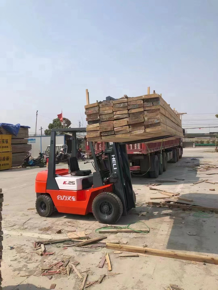 HELI 2.5TONS - Carrello elevatore: foto 5 HELI 2.5TONS - Carrello elevatore: foto 5