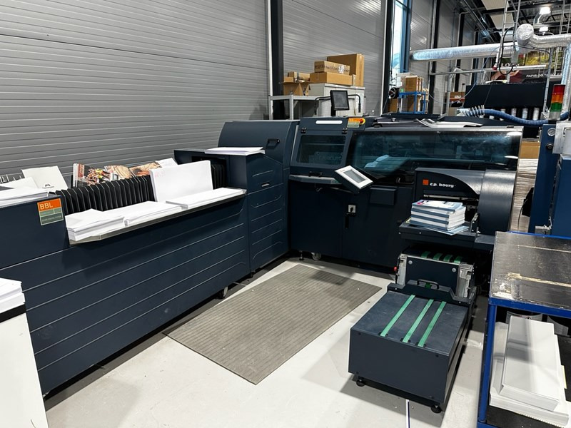 Bourg BB-3002 EVA or PUR / BBL | 2015 - Rilegatrice: foto 1 Bourg BB-3002 EVA or PUR / BBL | 2015 - Rilegatrice: foto 1