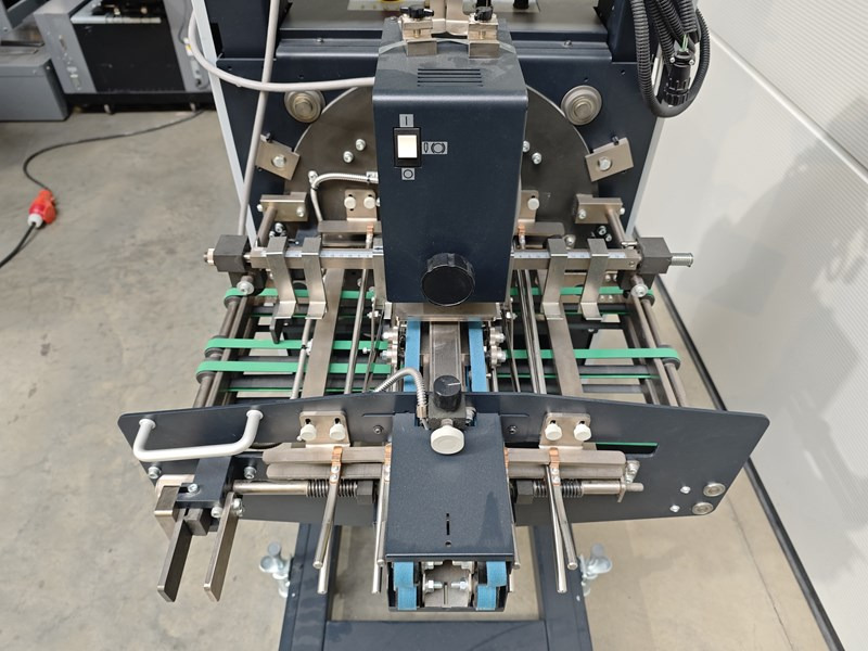 Horizon MKU-38 - Piegatrice: foto 3 Horizon MKU-38 - Piegatrice: foto 3