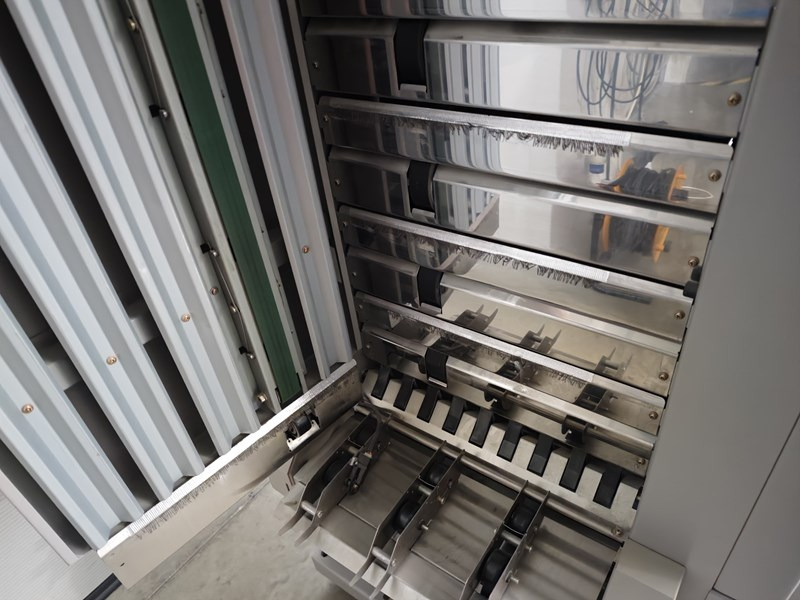 Horizon VAC-100 m | collator | 10 stations - Macchina da stampa: foto 3 Horizon VAC-100 m | collator | 10 stations - Macchina da stampa: foto 3