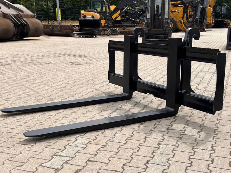 Volvo L60 / 70 / 90 / 110 8 tons Palletforks Palletvorken / Palletgabel - Forche per Macchina da cantiere: foto 2 Volvo L60 / 70 / 90 / 110 8 tons Palletforks Palletvorken / Palletgabel - Forche per Macchina da cantiere: foto 2