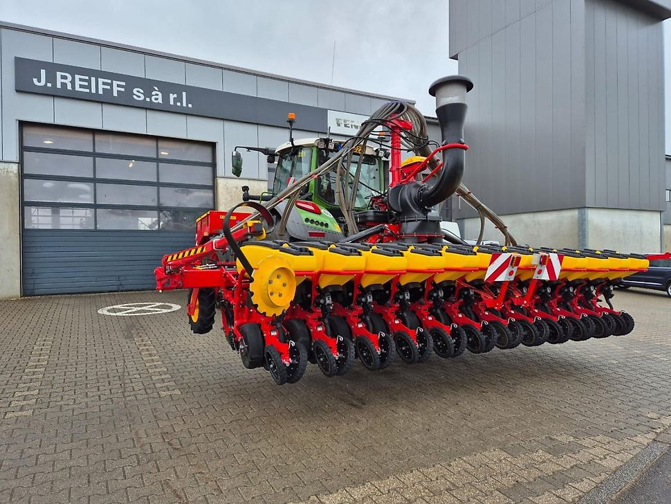 J.Reiff Sarl
Herr Stefan Neukirch - 77 Z.I in den - Seminatrice di precisione: foto 2 J.Reiff Sarl
Herr Stefan Neukirch - 77 Z.I in den - Seminatrice di precisione: foto 2