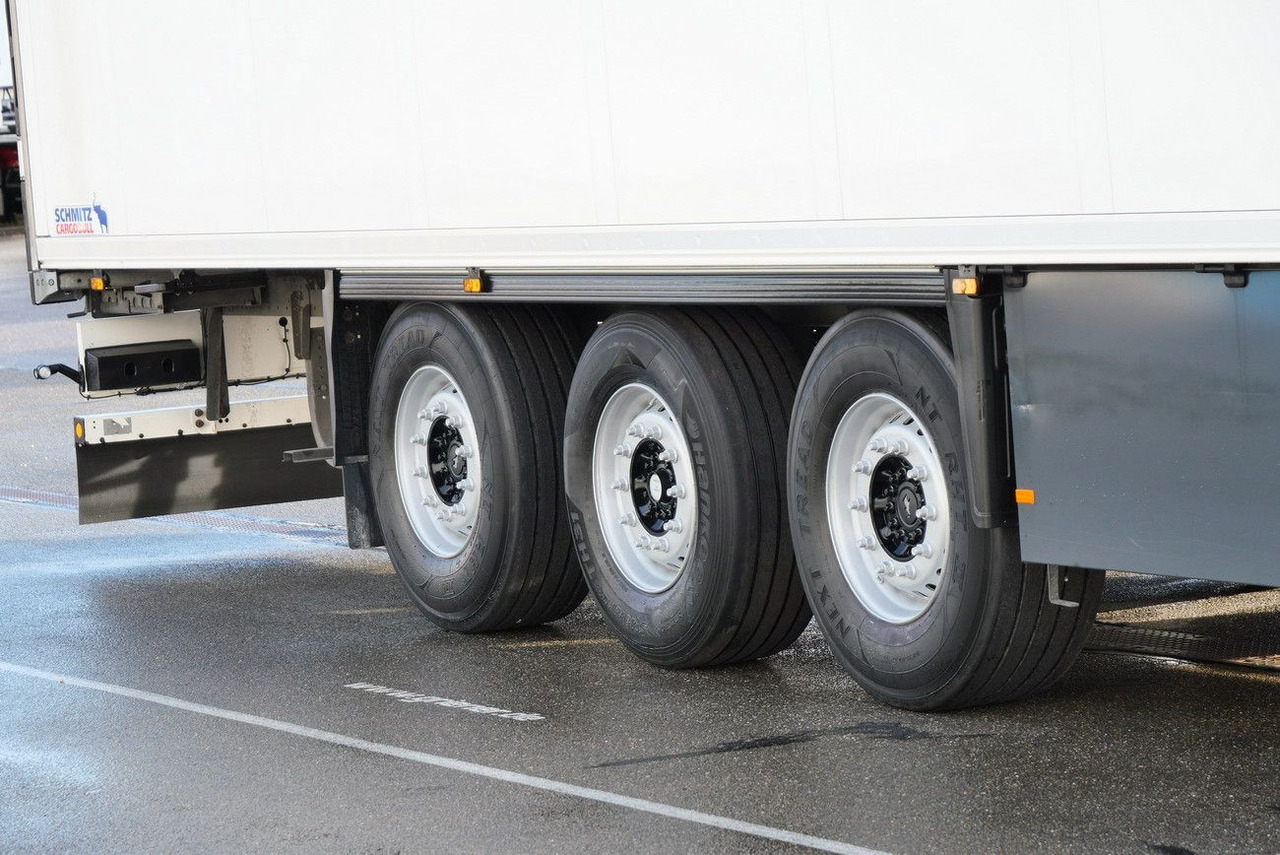 Schmitz Cargobull SKO 24/CARRIER 1550 VECTOR /DOPPELSTOCK /BLUMEN/ - Semirimorchio frigorifero: foto 5 Schmitz Cargobull SKO 24/CARRIER 1550 VECTOR /DOPPELSTOCK /BLUMEN/ - Semirimorchio frigorifero: foto 5