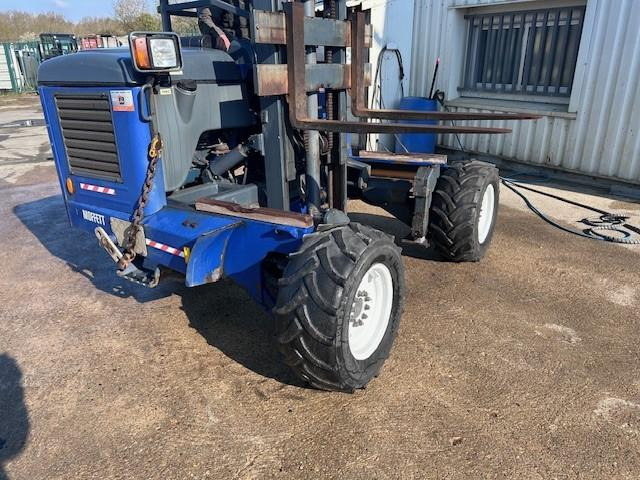 MOFFET M8-25.4 3X3X3 M8-25.4 MULTIDIRECTIONNEL - Carrello elevatore trasportabile: foto 3 MOFFET M8-25.4 3X3X3 M8-25.4 MULTIDIRECTIONNEL - Carrello elevatore trasportabile: foto 3