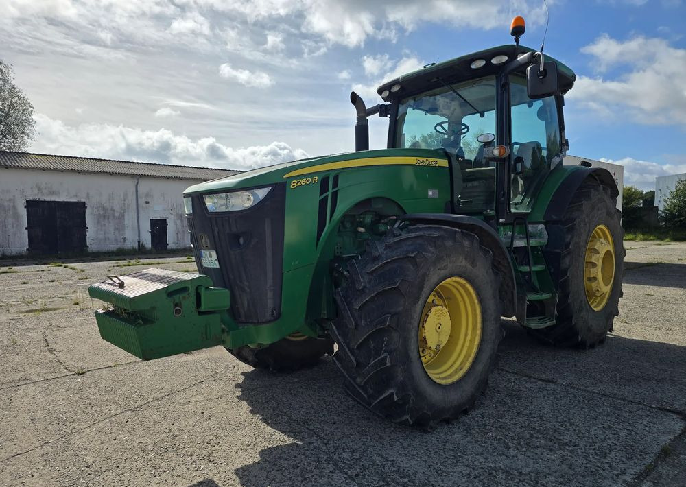 John Deere 8260R - Trattore: foto 3 John Deere 8260R - Trattore: foto 3