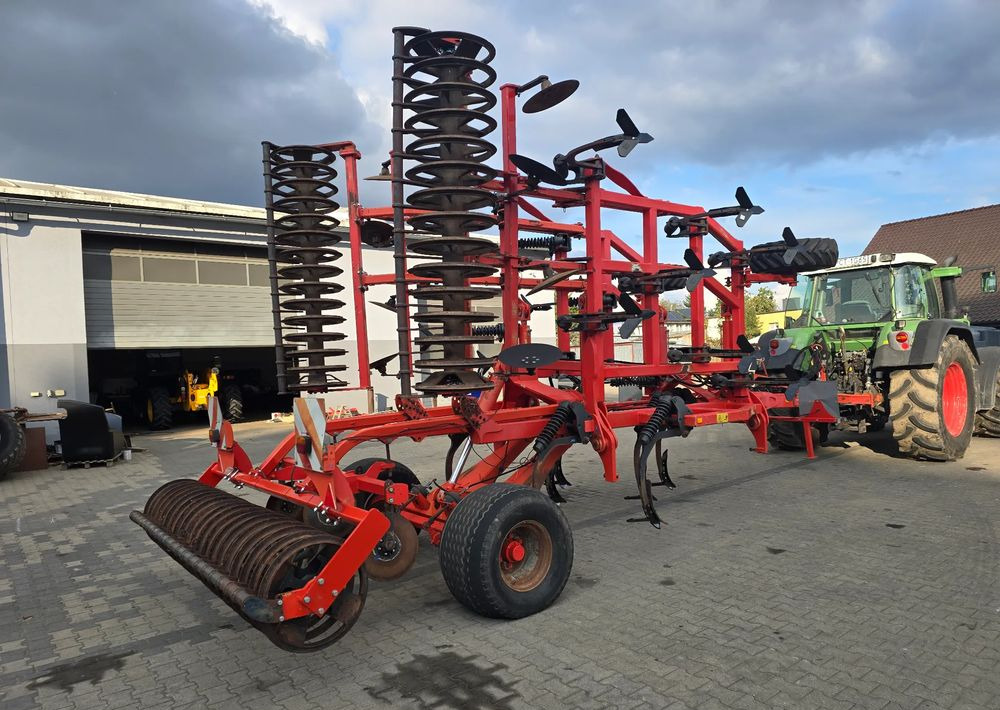Kuhn Cultimer 6500 - Macchina per la lavorazione del terreno: foto 3 Kuhn Cultimer 6500 - Macchina per la lavorazione del terreno: foto 3