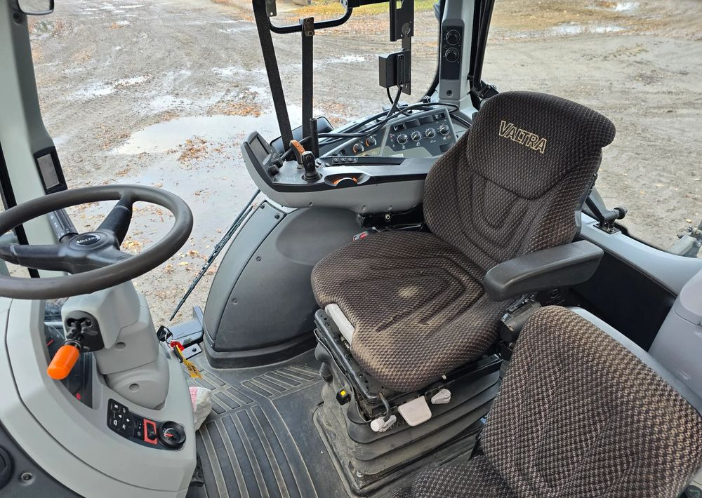 Valtra T 174S - Trattore: foto 5 Valtra T 174S - Trattore: foto 5