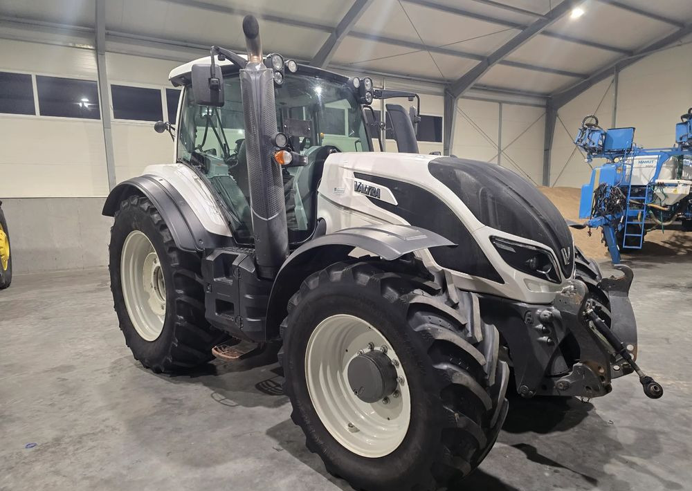 Valtra T 174S - Trattore: foto 1 Valtra T 174S - Trattore: foto 1