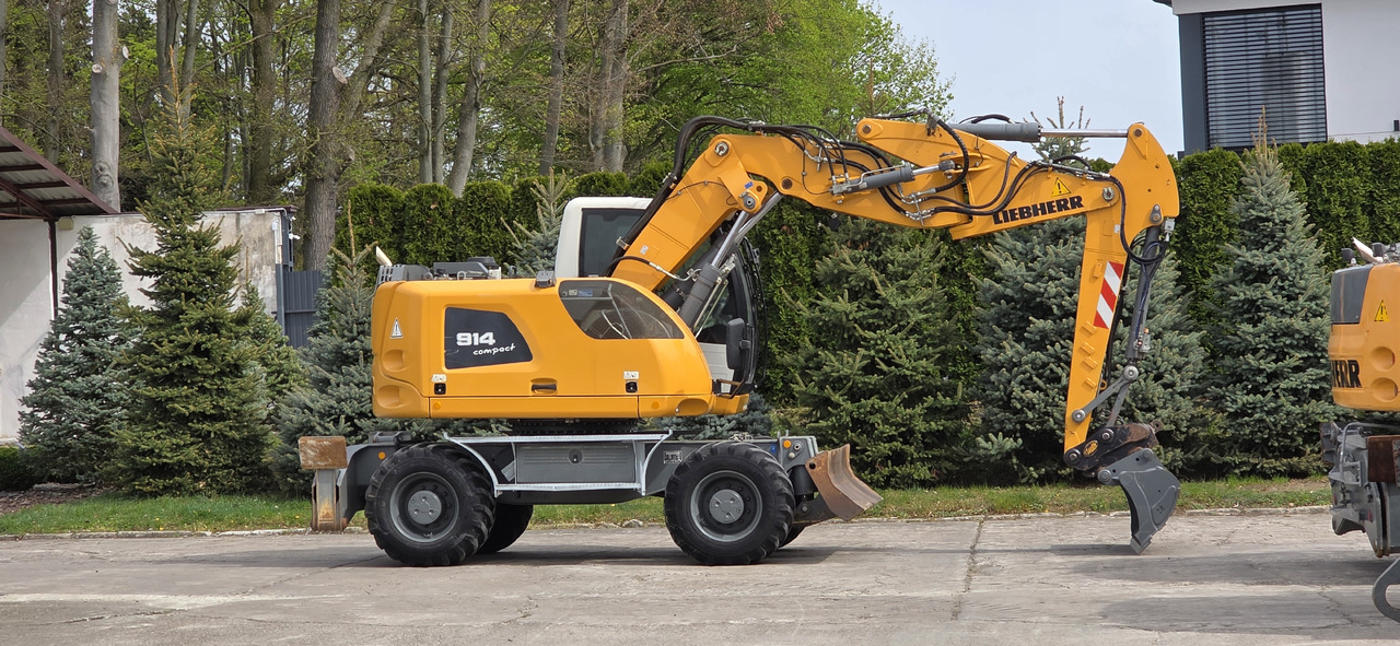 Liebherr A 914 COMPACT - Escavatore gommato: foto 1 Liebherr A 914 COMPACT - Escavatore gommato: foto 1
