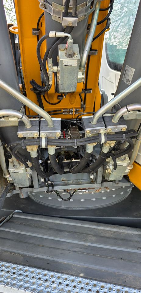 Escavatore gommato Liebherr A 914 COMPACT: foto 12