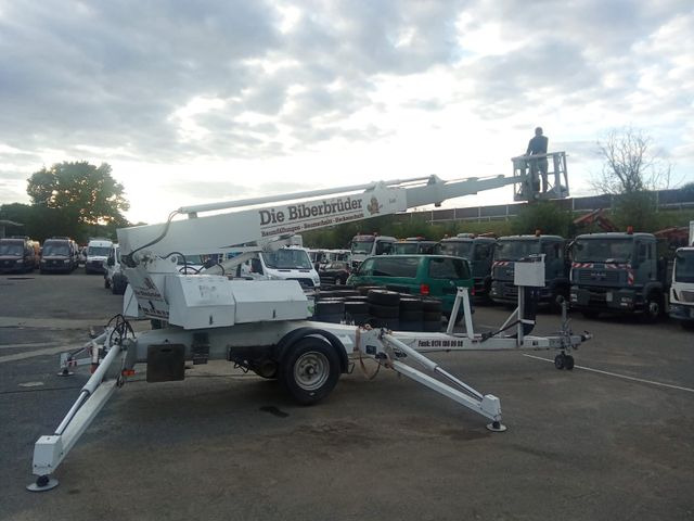 DENKA - LIFT DL 25 - Piattaforma trainabile: foto 4 DENKA - LIFT DL 25 - Piattaforma trainabile: foto 4