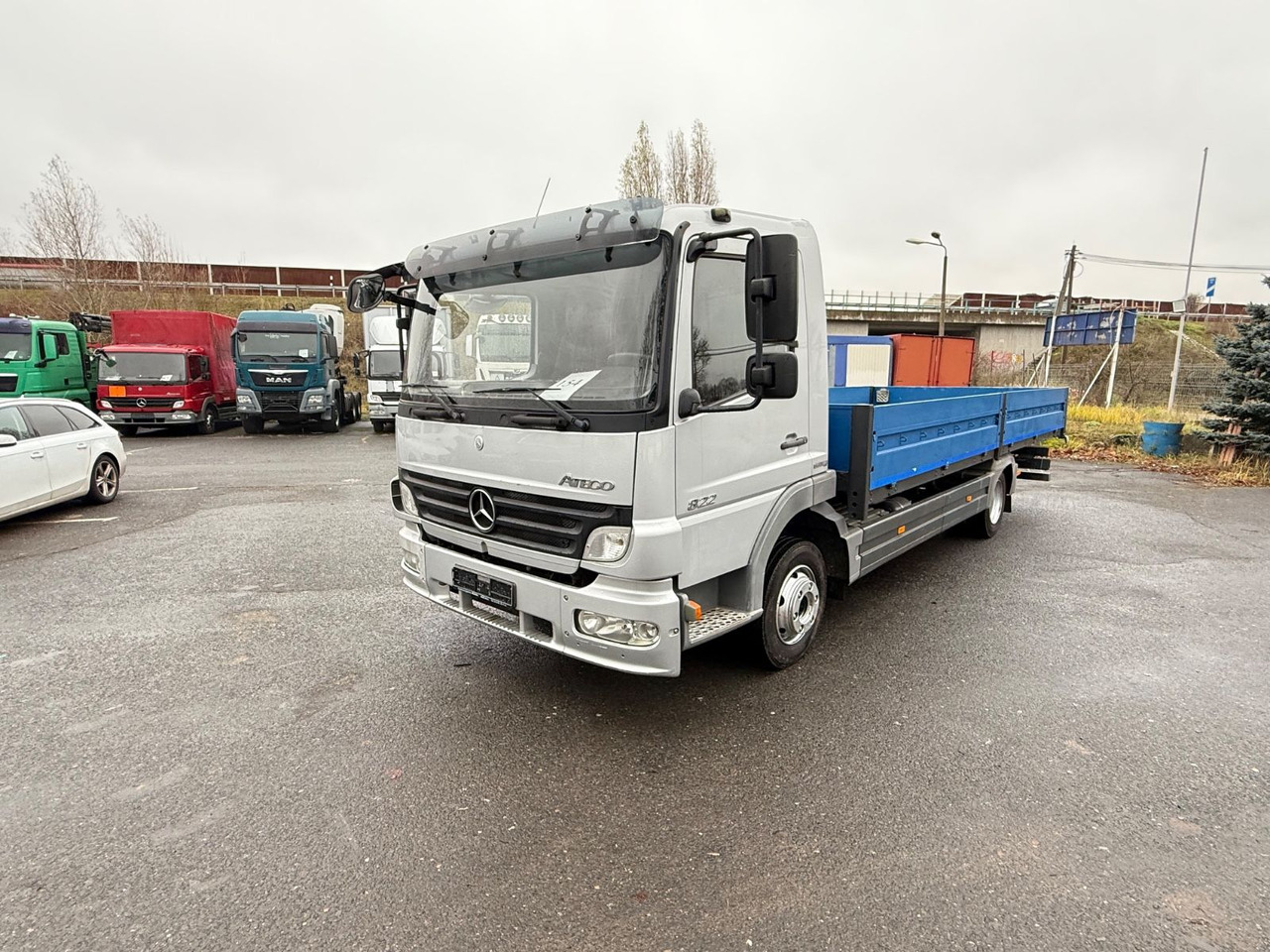 Mercedes-Benz Atego 822 L Klima, Tempomat - Autocarro con pianale/ Cassone fisso: foto 3 Mercedes-Benz Atego 822 L Klima, Tempomat - Autocarro con pianale/ Cassone fisso: foto 3