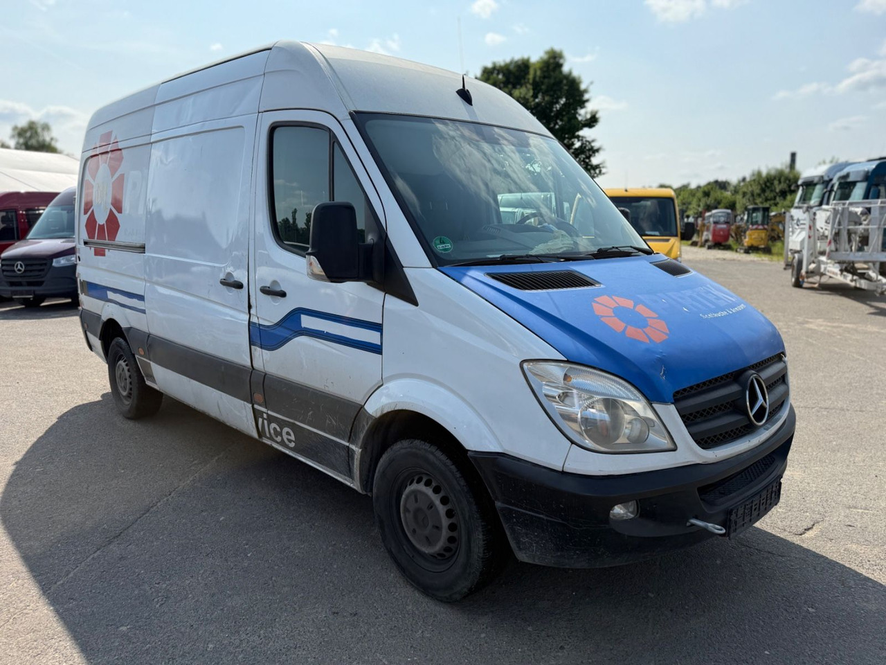 Mercedes-Benz Sprinter II Kasten 313 CDI MOTORSCHADEN !!! - Furgone chiuso: foto 2 Mercedes-Benz Sprinter II Kasten 313 CDI MOTORSCHADEN !!! - Furgone chiuso: foto 2