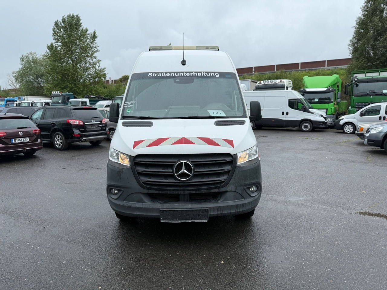 Mercedes-Benz Sprinter Kasten 516 CDI RWD - Furgone chiuso: foto 1 Mercedes-Benz Sprinter Kasten 516 CDI RWD - Furgone chiuso: foto 1