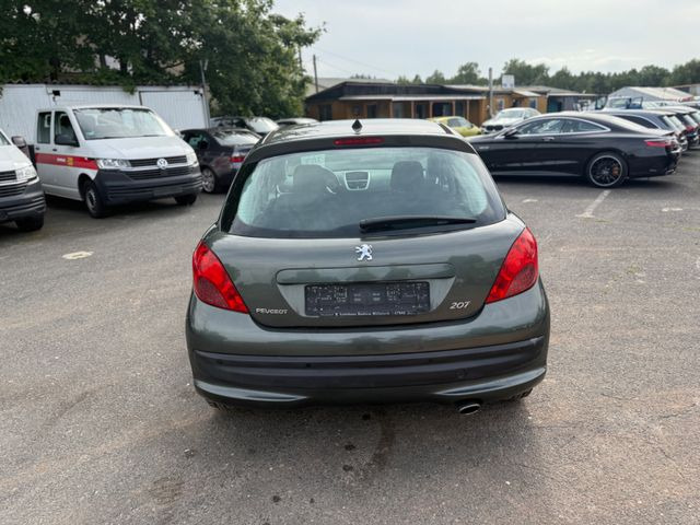 Peugeot 207 Sport Automatik - Berlina: foto 5 Peugeot 207 Sport Automatik - Berlina: foto 5