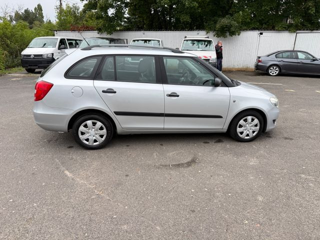 Skoda Fabia Combi Cool Edition - Station wagon: foto 4 Skoda Fabia Combi Cool Edition - Station wagon: foto 4