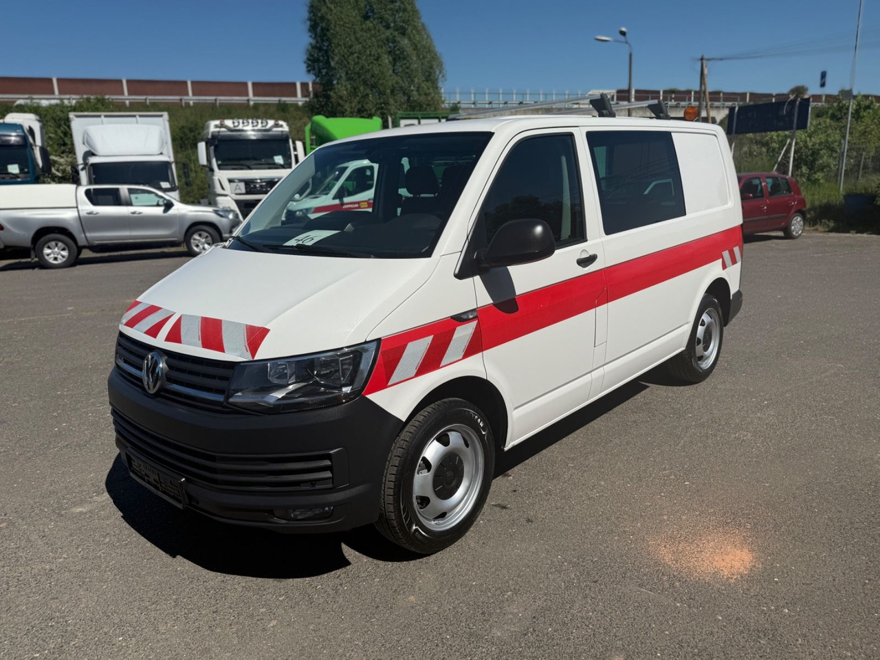 Volkswagen T6 Transporter Kasten-mixto 4x4 - Furgoncino: foto 3 Volkswagen T6 Transporter Kasten-mixto 4x4 - Furgoncino: foto 3