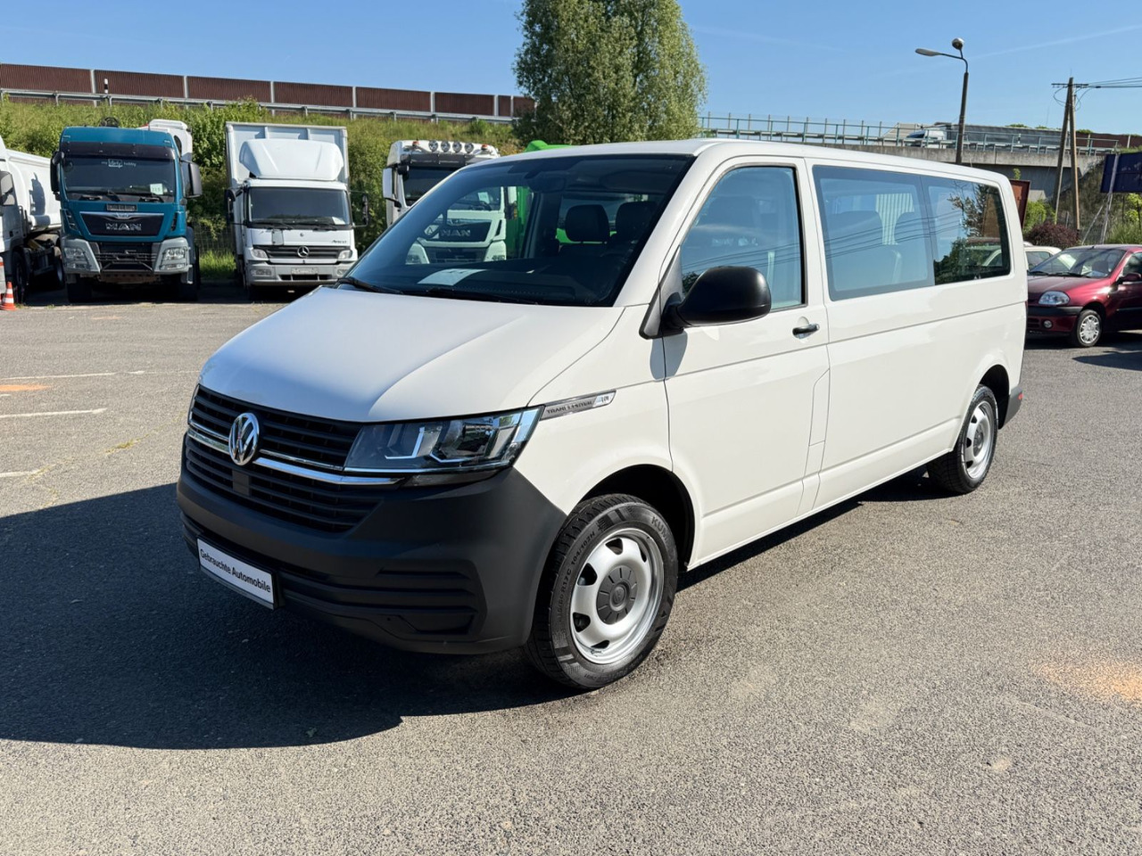 Volkswagen T6 Transporter Kombi lang 4MOTION - Pulmino: foto 3 Volkswagen T6 Transporter Kombi lang 4MOTION - Pulmino: foto 3