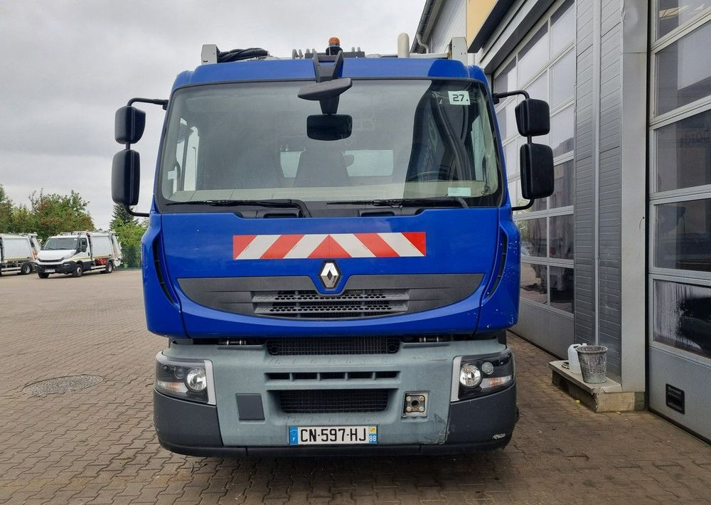 Renault D26 - Camion immondizia: foto 2 Renault D26 - Camion immondizia: foto 2