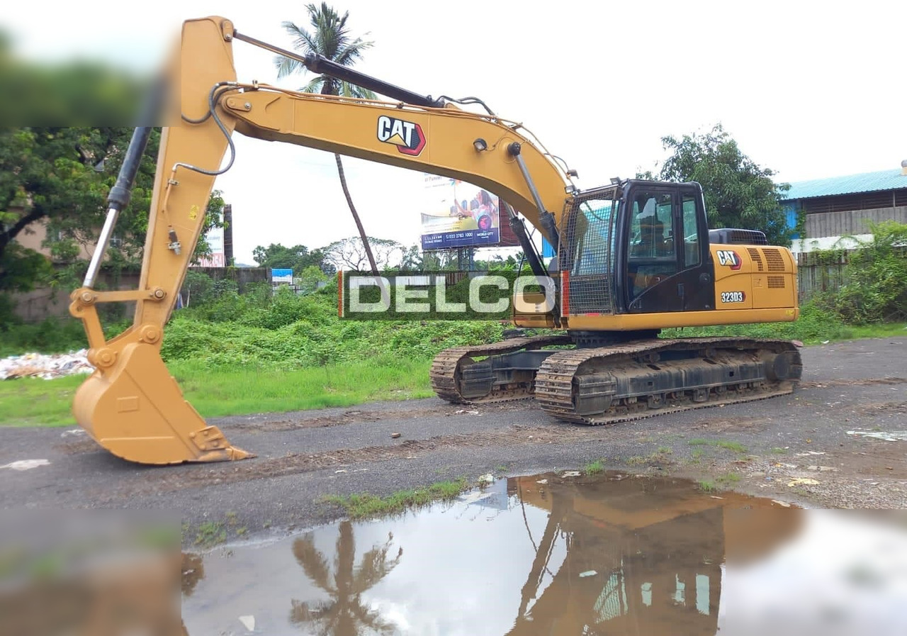 CATERPILLAR 323D3 - Escavatore cingolato: foto 3 CATERPILLAR 323D3 - Escavatore cingolato: foto 3