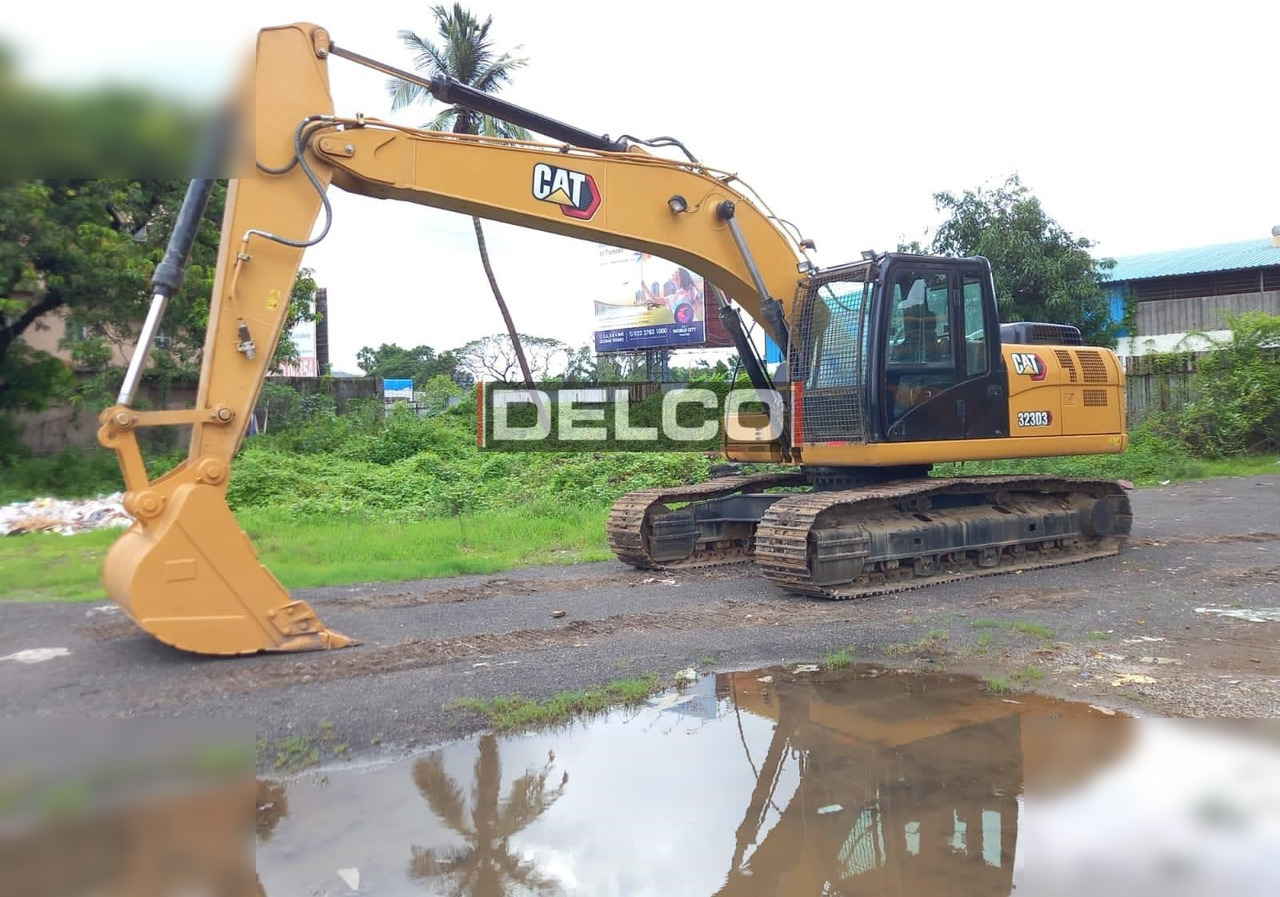 CATERPILLAR 323D3 - Escavatore cingolato: foto 4 CATERPILLAR 323D3 - Escavatore cingolato: foto 4