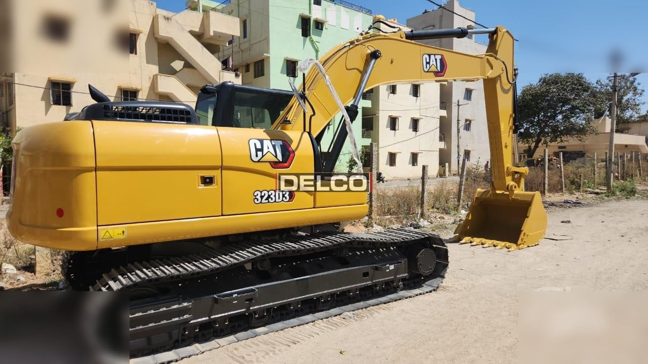 CATERPILLAR 323D3 - Escavatore cingolato: foto 5 CATERPILLAR 323D3 - Escavatore cingolato: foto 5