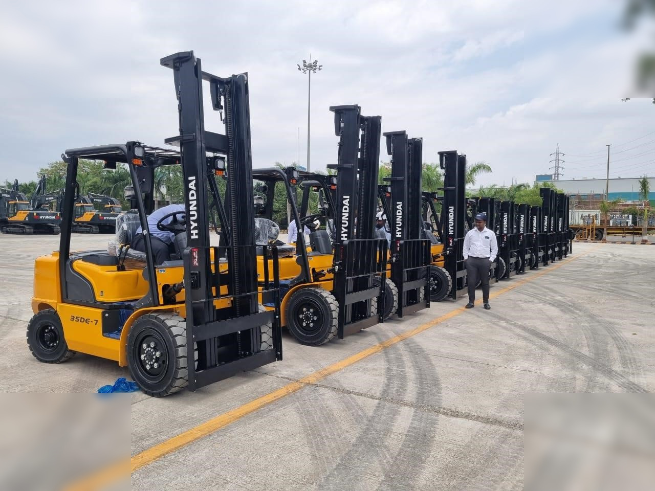 HYUNDAI 35DE-7 - Carrello elevatore: foto 5 HYUNDAI 35DE-7 - Carrello elevatore: foto 5