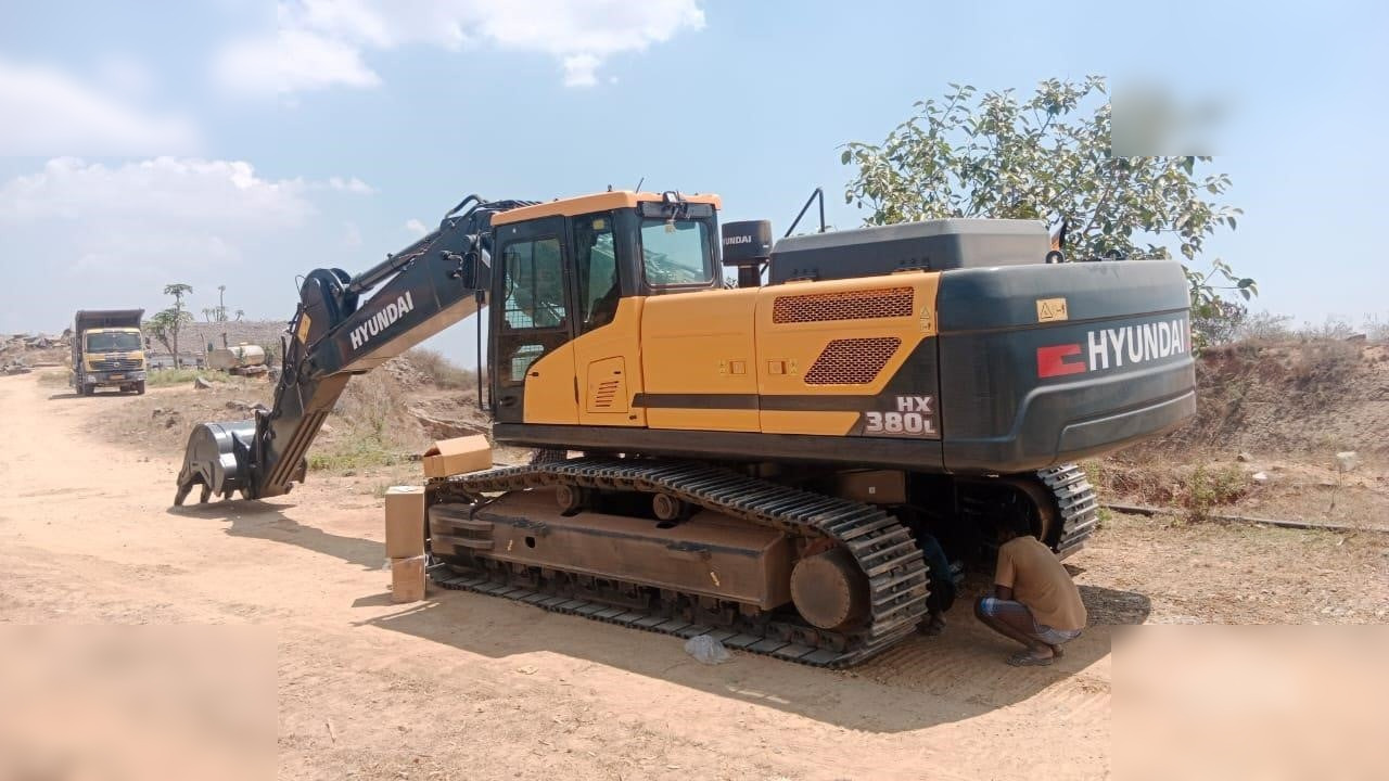 HYUNDAI HX380L - Escavatore cingolato: foto 1 HYUNDAI HX380L - Escavatore cingolato: foto 1