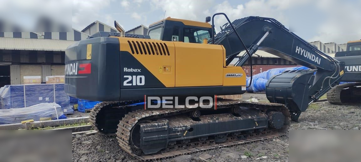 HYUNDAI ROBEX 210 - Escavatore cingolato: foto 3 HYUNDAI ROBEX 210 - Escavatore cingolato: foto 3