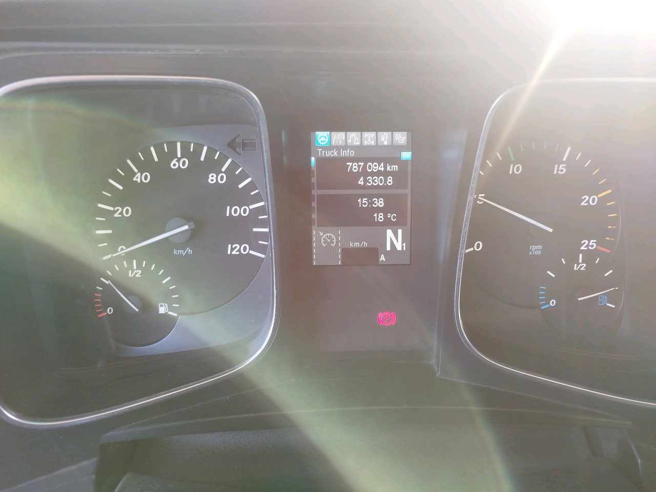 Mercedes Actros 1848 - Trattore stradale: foto 2 Mercedes Actros 1848 - Trattore stradale: foto 2