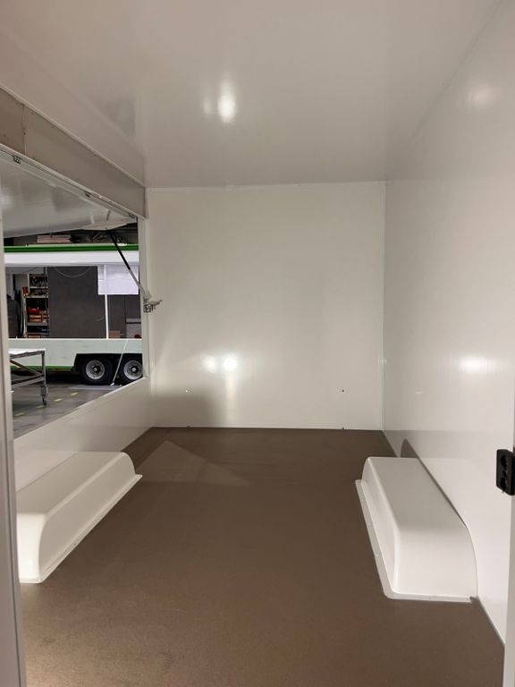 Esselmann Sandwich Anhänger Karello 4.2 Esselmann Sandwich Anhänger Karello 4.2 - Rimorchio autonegozio: foto 5 Esselmann Sandwich Anhänger Karello 4.2 Esselmann Sandwich Anhänger Karello 4.2 - Rimorchio autonegozio: foto 5