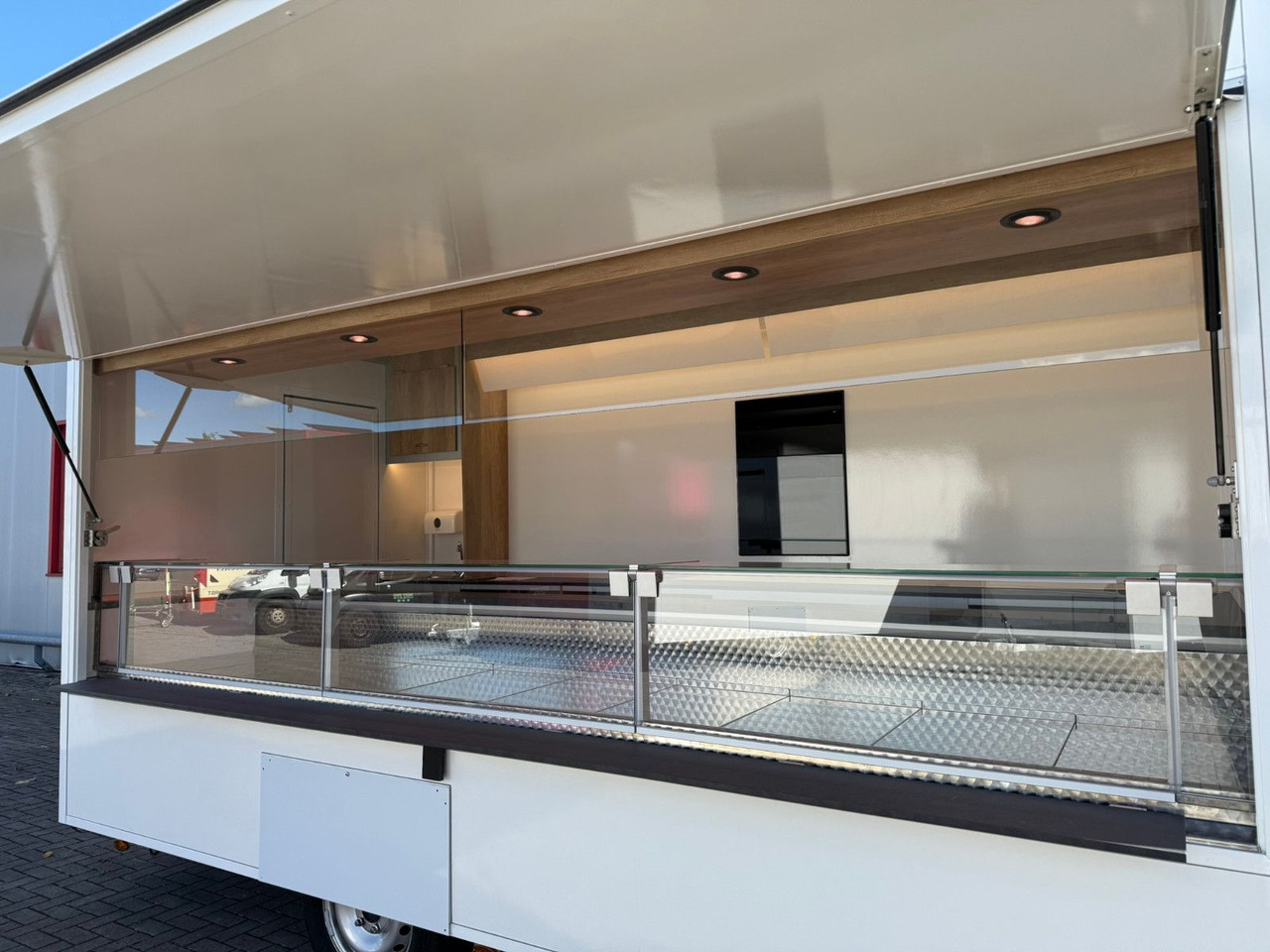 Renault ESSELMANN Verkaufsmobil - Autonegozio: foto 3 Renault ESSELMANN Verkaufsmobil - Autonegozio: foto 3