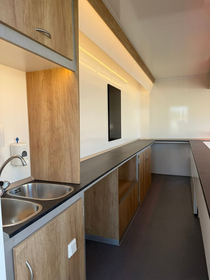 Renault ESSELMANN Verkaufsmobil - Autonegozio: foto 5 Renault ESSELMANN Verkaufsmobil - Autonegozio: foto 5