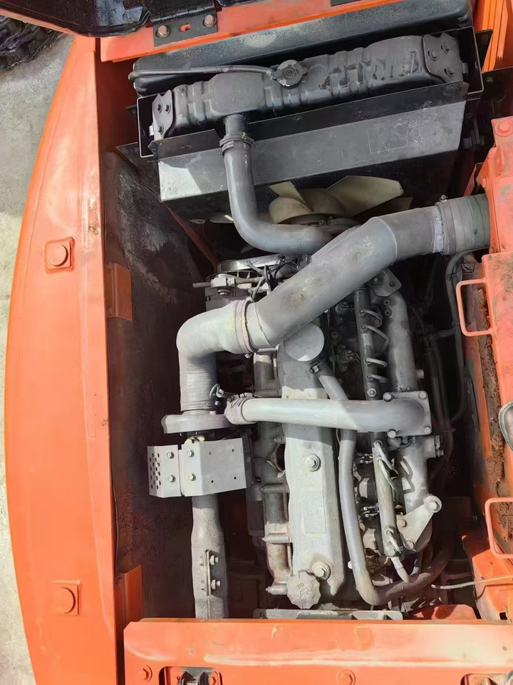 Doosan DX150 - Escavatore gommato: foto 3 Doosan DX150 - Escavatore gommato: foto 3