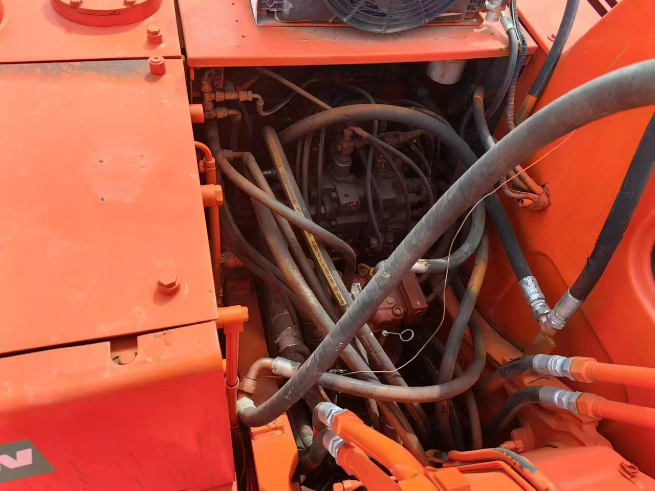 Doosan DX150 - Escavatore gommato: foto 4 Doosan DX150 - Escavatore gommato: foto 4