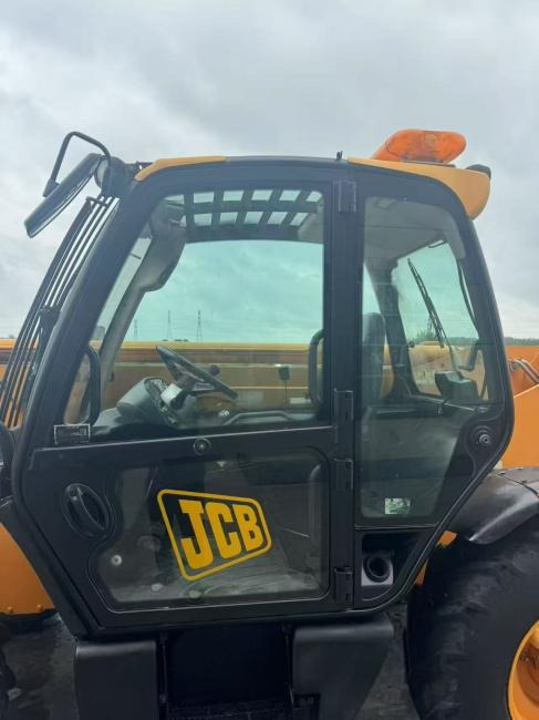 Leasing di  JCB 535 JCB 535: foto 8 Leasing di  JCB 535 JCB 535: foto 8