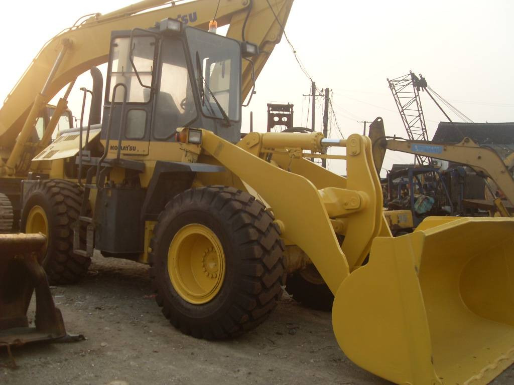 Komatsu WA320 - Pala gommata: foto 1 Komatsu WA320 - Pala gommata: foto 1