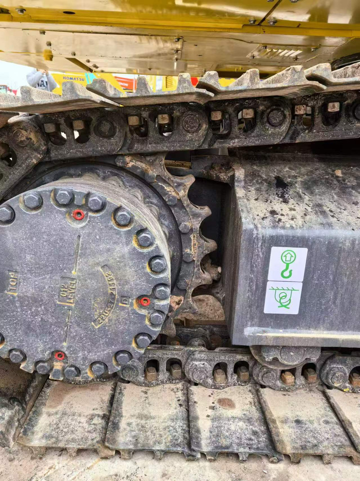 Komatsu pc220-8 - Escavatore cingolato: foto 3 Komatsu pc220-8 - Escavatore cingolato: foto 3