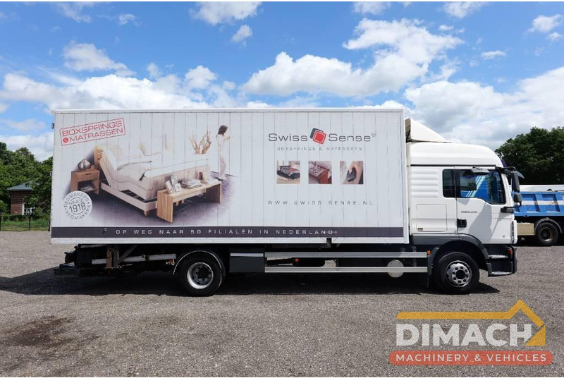 MAN TGM 12.290 wissellaadbak laadklep -loadlift MAN TGM met renova wissel laaldbak systeem ( BDF ) airco TOP !!verhuiswagen - Autocarro furgonato: foto 2 MAN TGM 12.290 wissellaadbak laadklep -loadlift MAN TGM met renova wissel laaldbak systeem ( BDF ) airco TOP !!verhuiswagen - Autocarro furgonato: foto 2